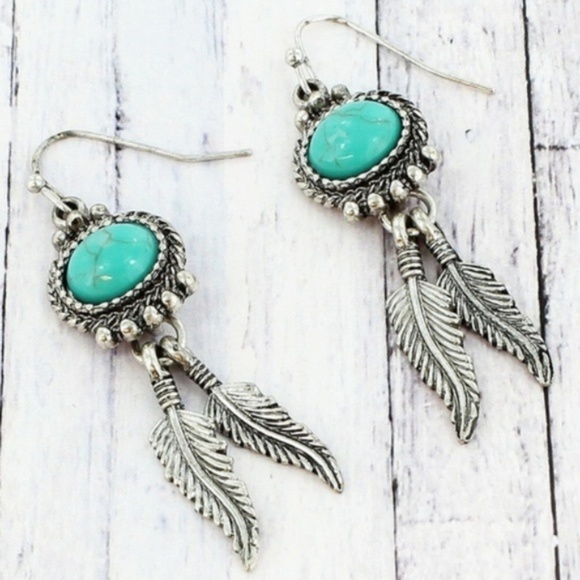 Simple Feather Boutique Jewelry - Silvertone Western Dangling Feather Earrings